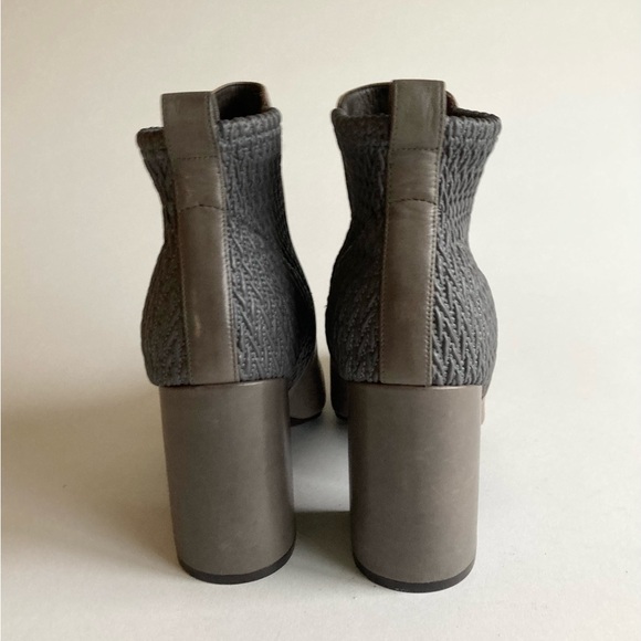New Cole Haan Grey Genuine Leather Almond Toe Ankle Boots size 9.5 - Picture 9 of 16